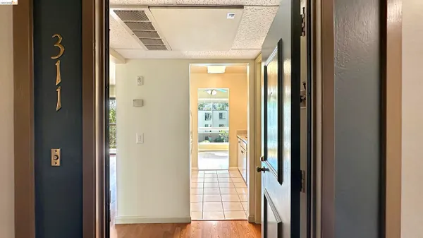 $319,000 | 460 North Civic Drive, Unit 311, Walnut Creek, CA 94596