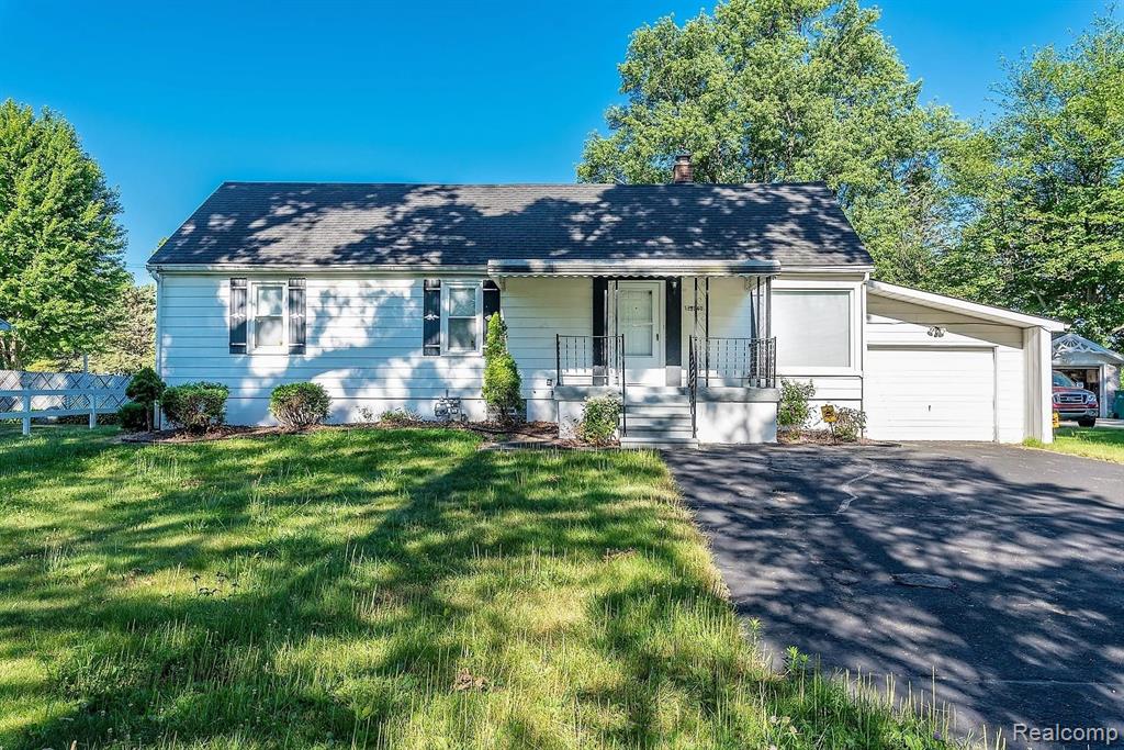 15360 Inkster Road Romulus, MI 48174 - Photo 2 of 27
