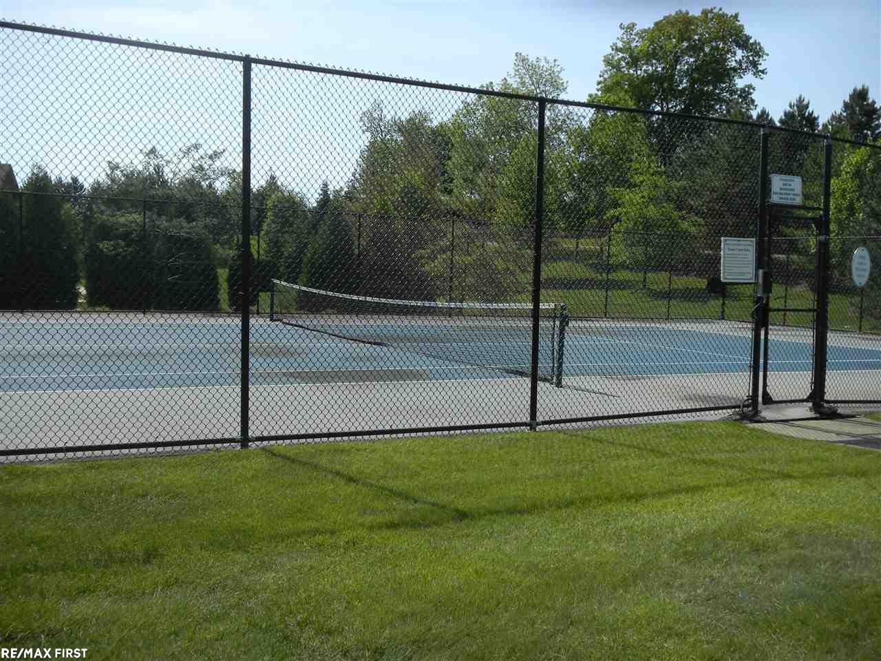 3618 Oakmonte Boulevard Rochester, MI 48306 - Photo 3 of 33