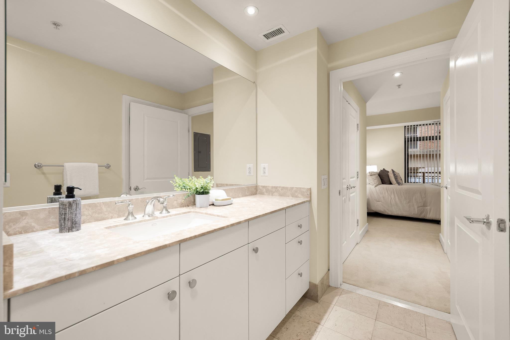 2425 L Street Northwest, Unit 234 Washington, DC 20037 - Photo 17 of 23