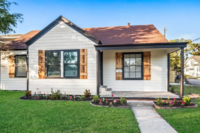 $354,900 | 6829 Japonica Street, Houston, TX 77087