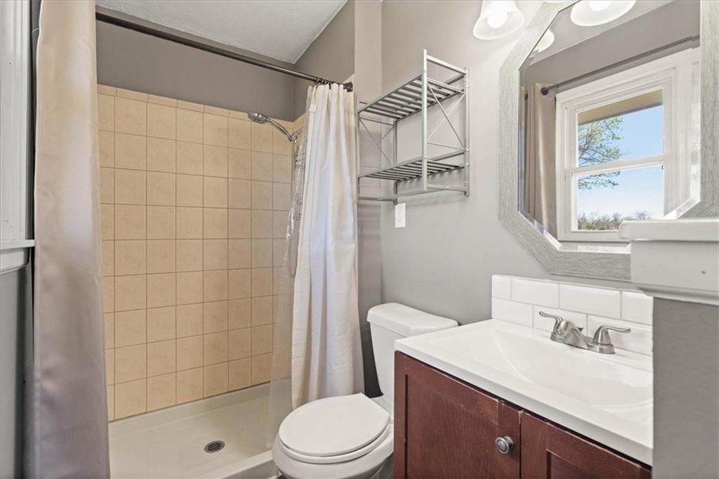 2113 Southeast Owings Street Oak Grove, MO 64075 - Photo 14 of 25