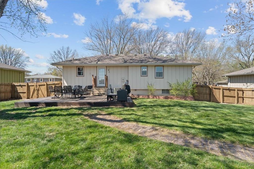 2113 Southeast Owings Street Oak Grove, MO 64075 - Photo 18 of 25