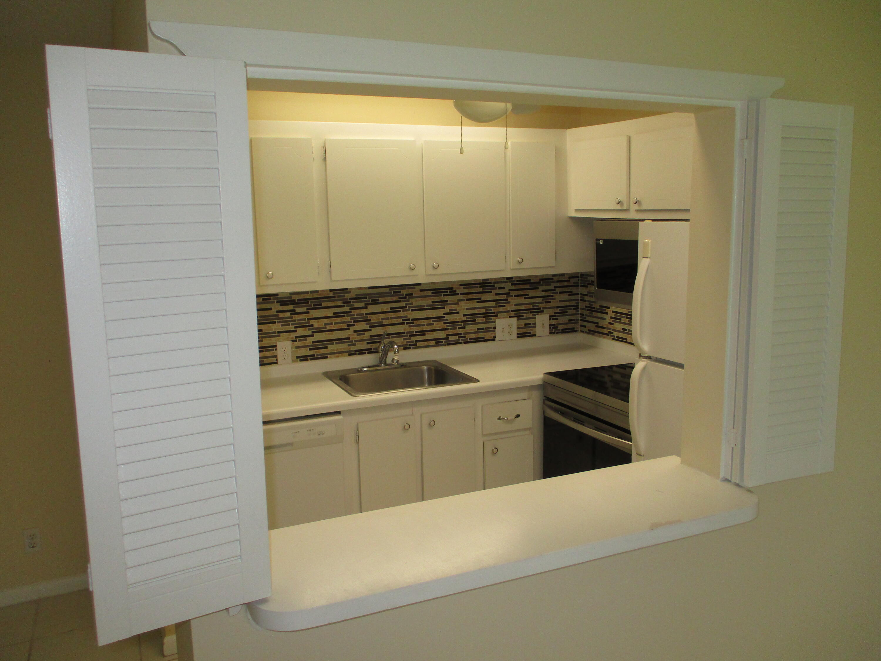 506 Mansfield M Boca Raton, FL 33434 - Photo 30 of 37 IMG_0556