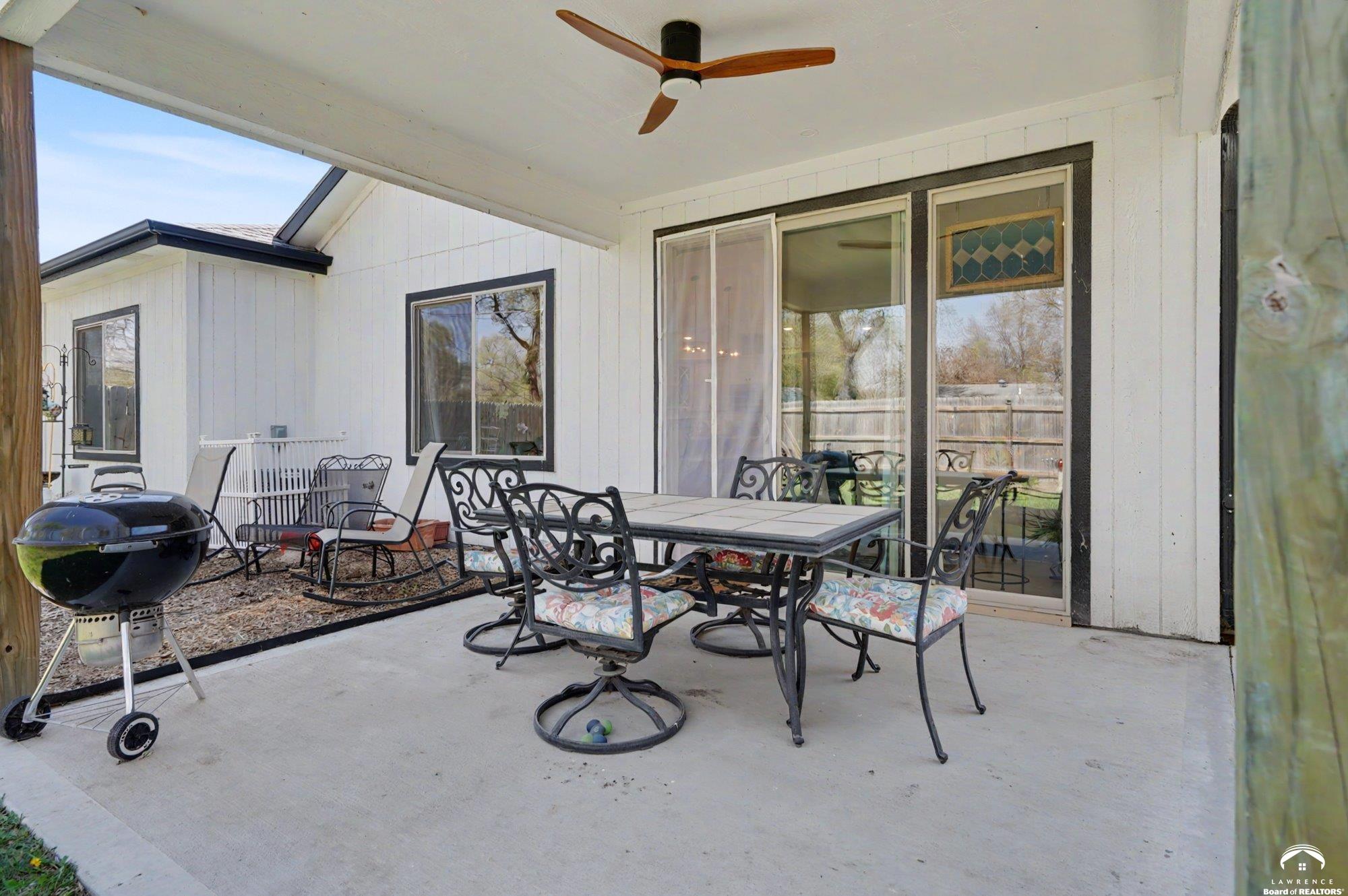 535 Perry Street Lawrence, KS 66044 - Photo 28 of 33