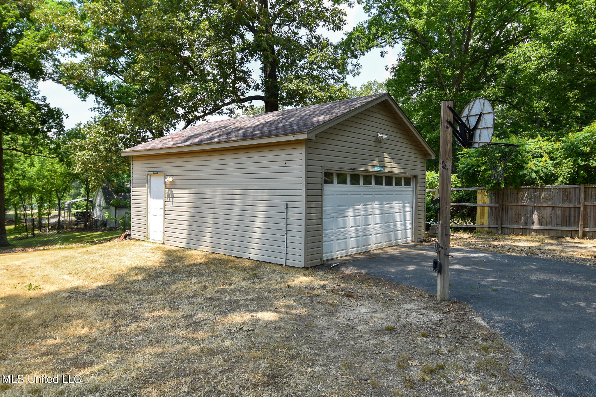 4041 Davis Road Southaven, MS 38672 - Photo 28 of 34 DSC_1032