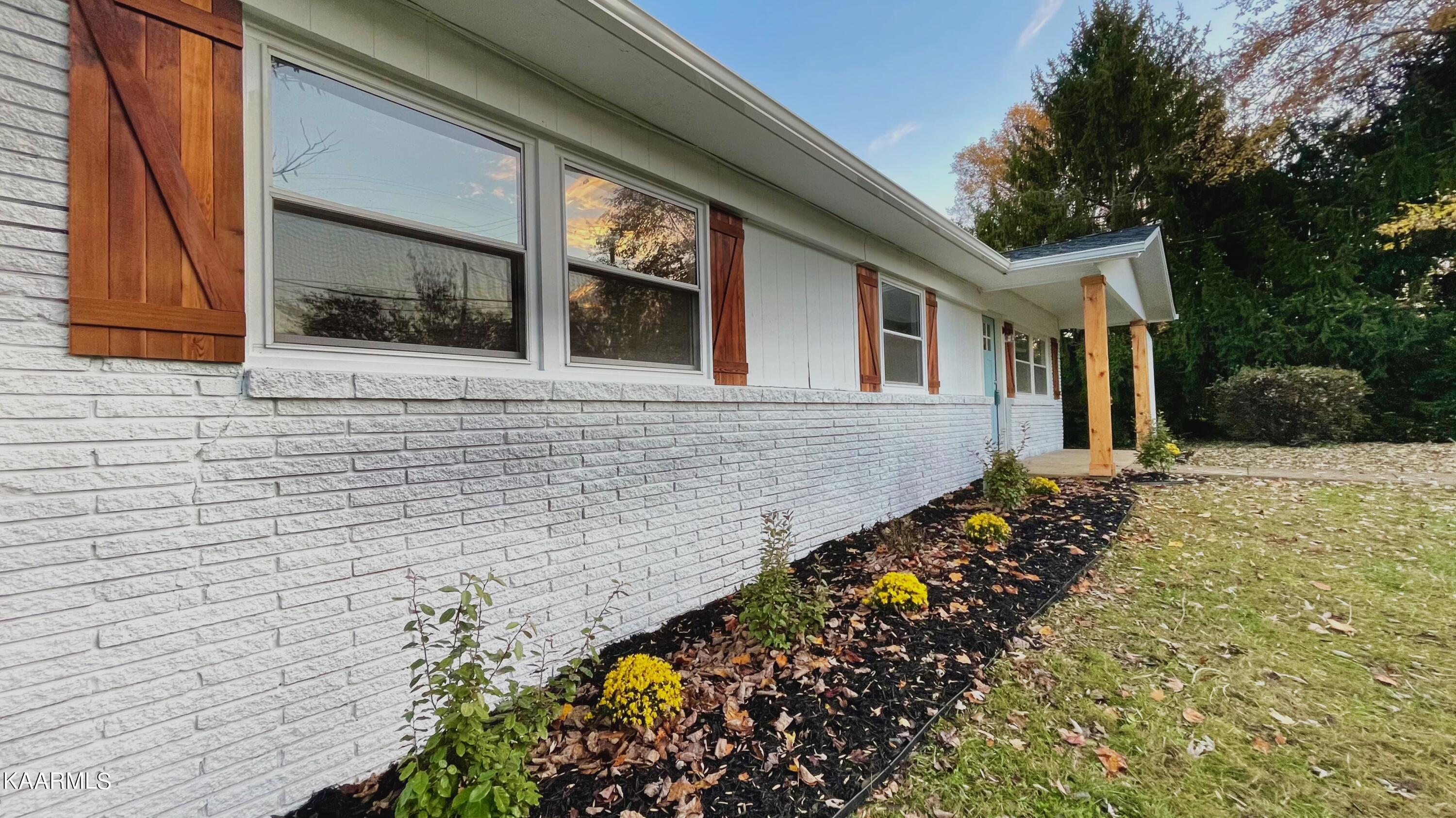 3000 Walridge Road Knoxville, TN 37921 - Photo 3 of 40 IMG_0294