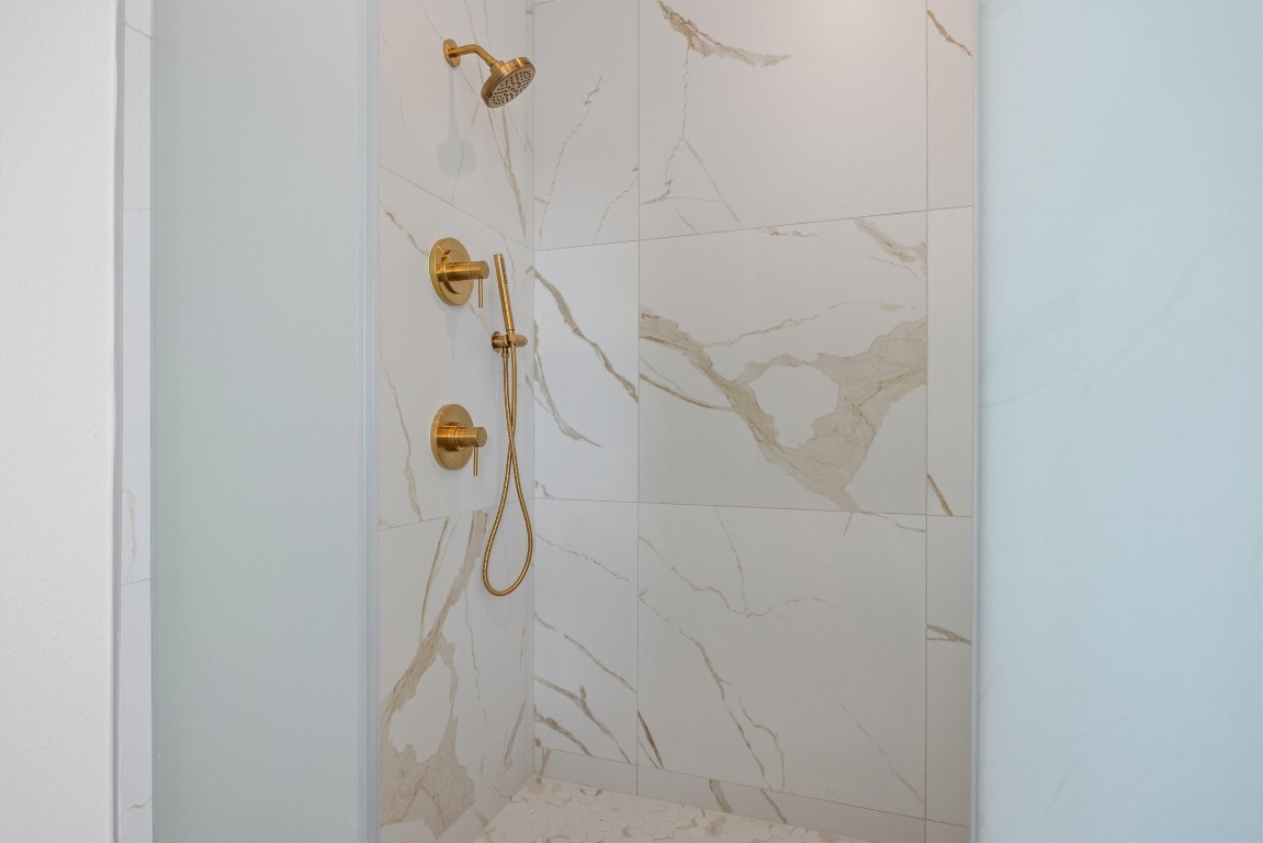 109 Fall Drive Georgetown, TX 78633 - Photo 24 of 40 a bathroom with a shower