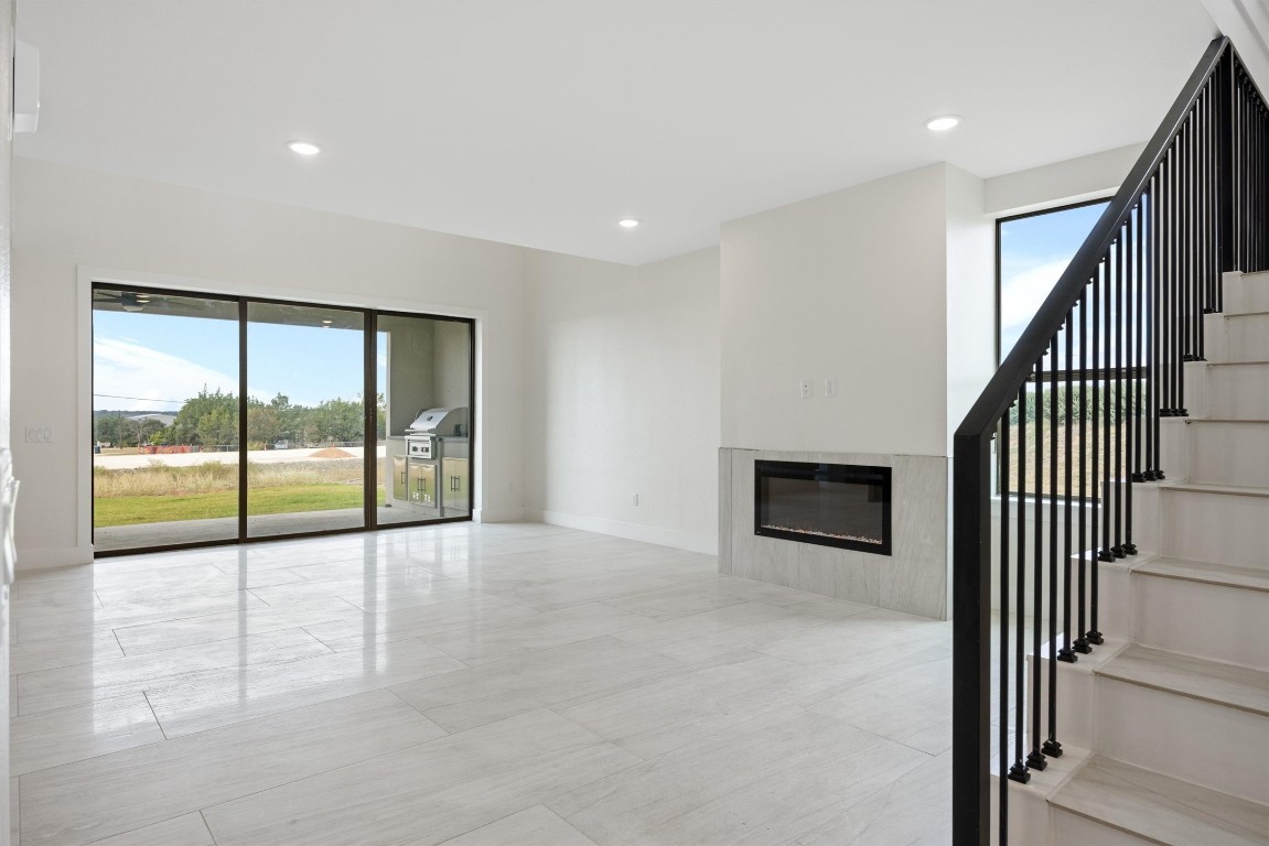 109 Fall Drive Georgetown, TX 78633 - Photo 6 of 40 a view of an entryway