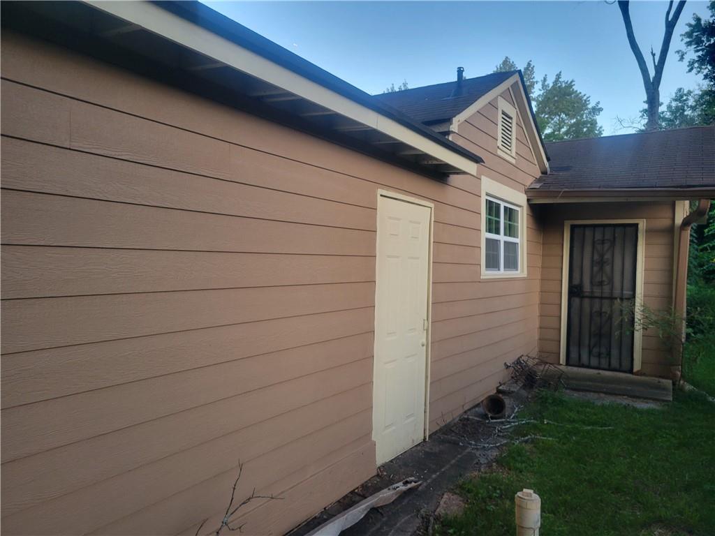 1767 Thomas Street Decatur, GA 30032 - Photo 19 of 24 a view of house with backyard