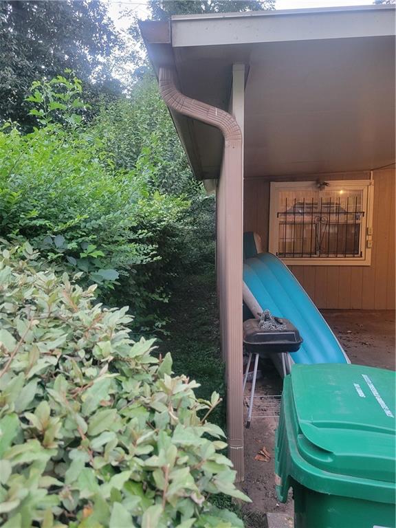 1767 Thomas Street Decatur, GA 30032 - Photo 9 of 24 a balcony with table and chairs