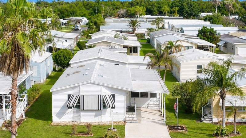 1105 Navajo Drive Sebastian, FL 32976 - Photo 2 of 27