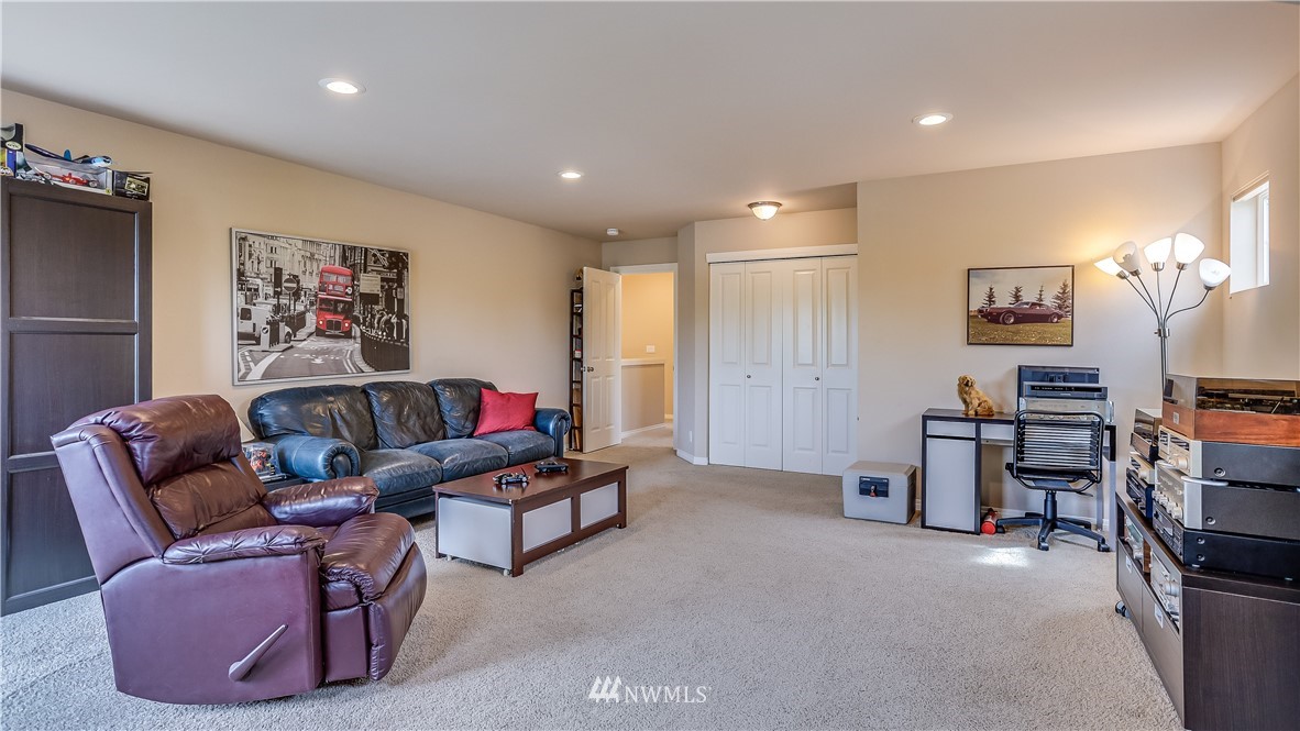 282 Kitsap Avenue Northeast Renton, WA 98059 - Photo 19 of 40 Gallery Image 19