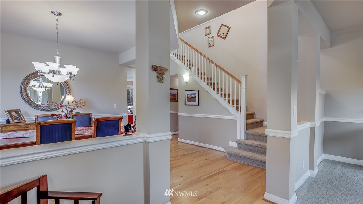 282 Kitsap Avenue Northeast Renton, WA 98059 - Photo 3 of 40 Gallery Image 3