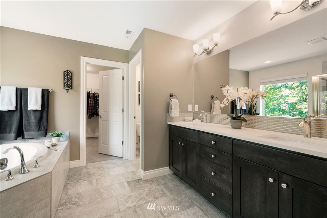 13710 174th Avenue Southeast Renton, WA 98059 - Photo 22 of 39