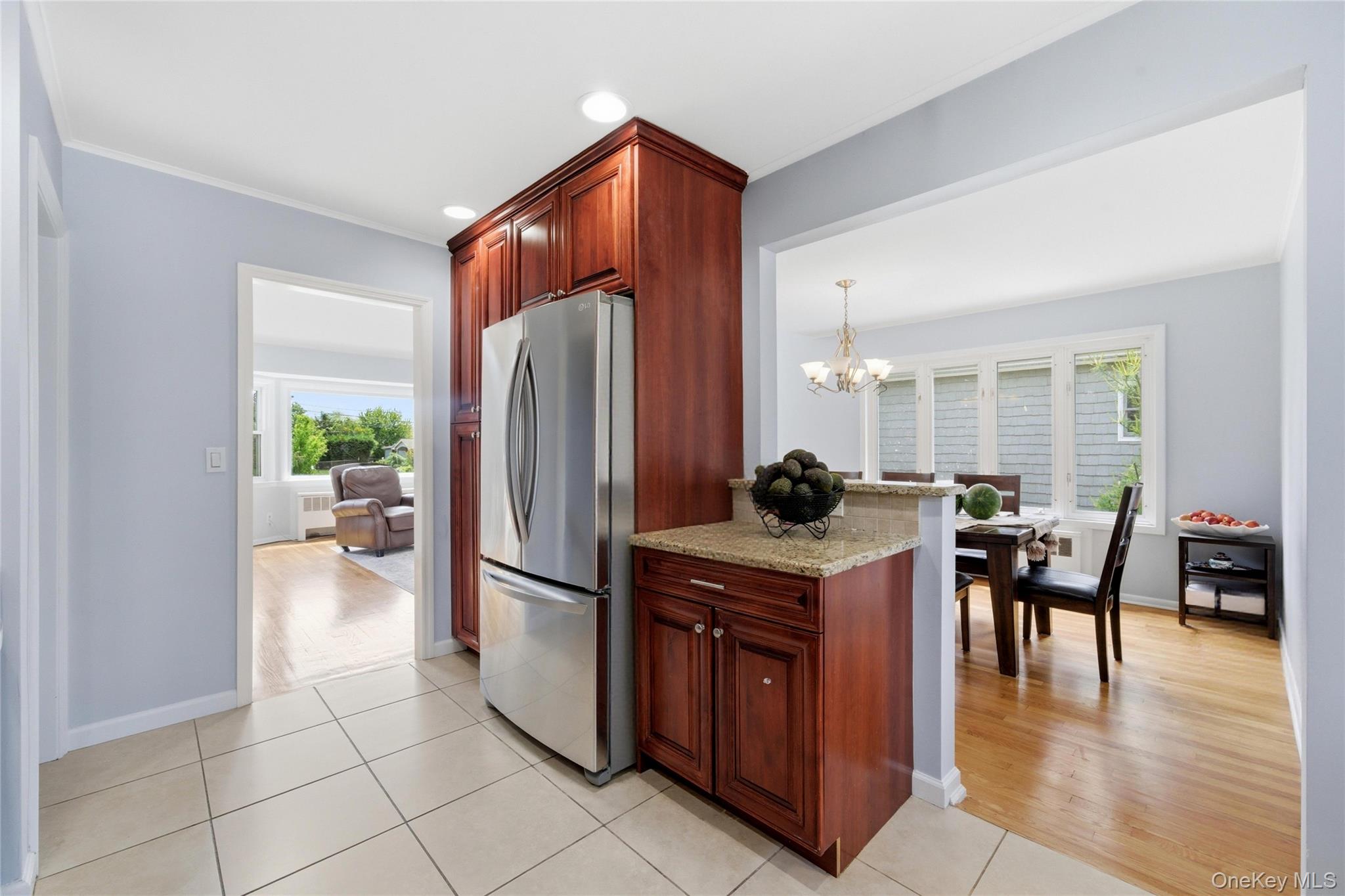 161 Sunset Road Massapequa, NY 11758 - Photo 16 of 36