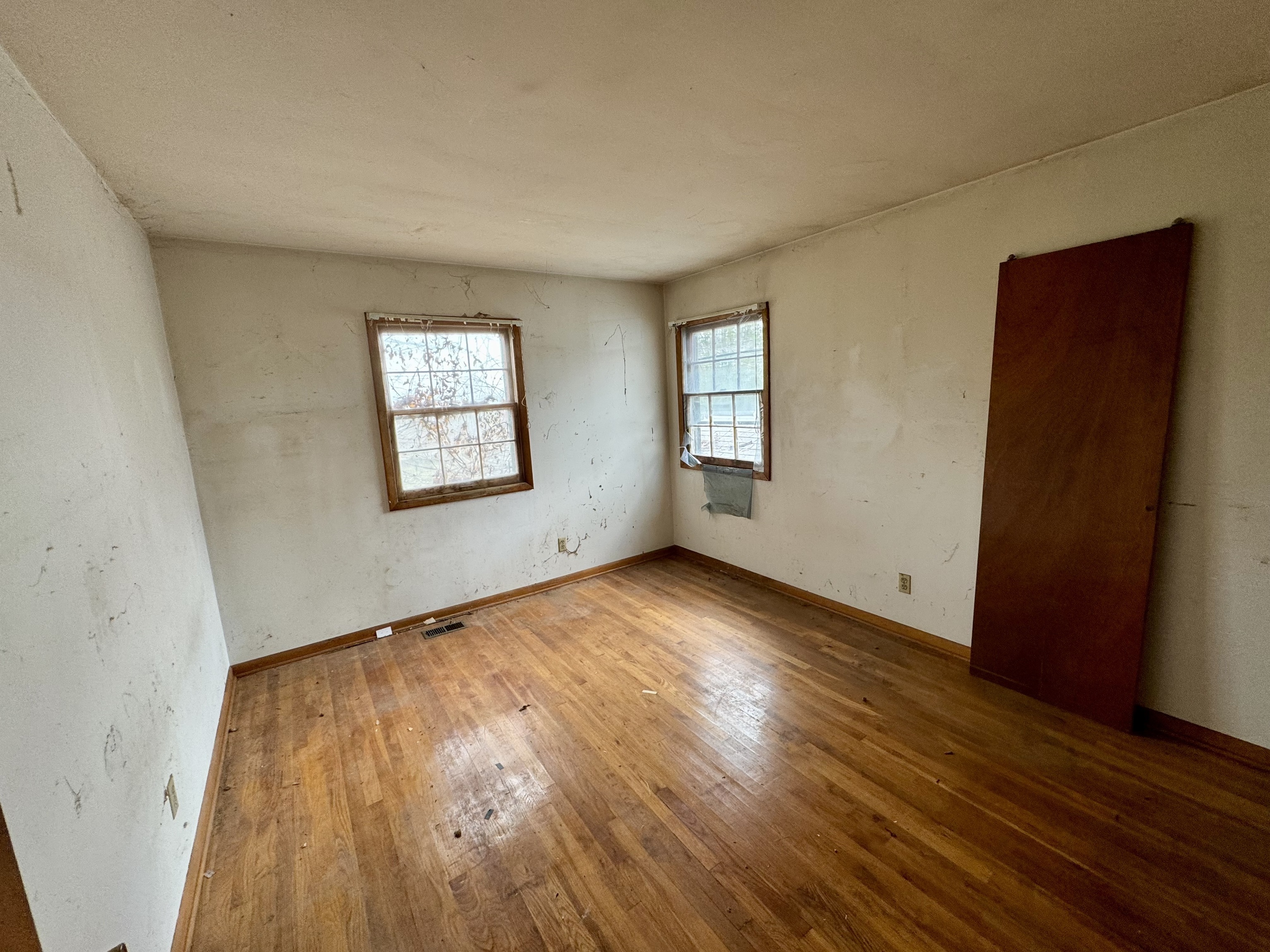 6015 Highway 75 Coatesville, IN 46121 - Photo 7 of 16