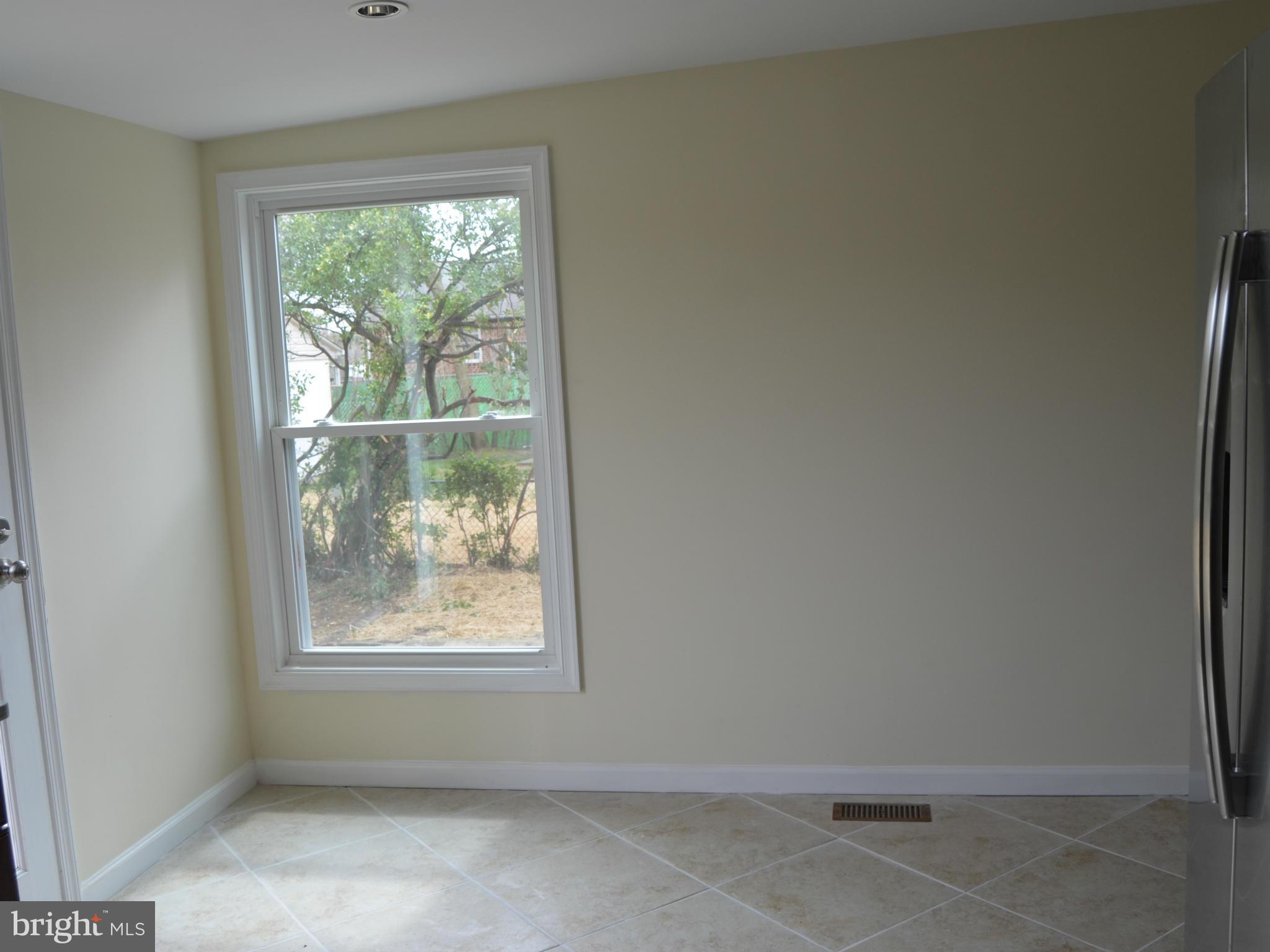 12705 Feldon Street Silver Spring, MD 20906 - Photo 7 of 30 Kitchen/eat in