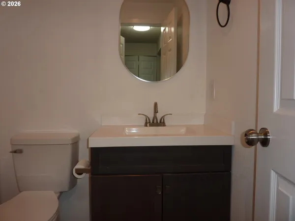 $139,000 | 885 Northeast Sunset Street, Unit 19, Roseburg, OR 97470