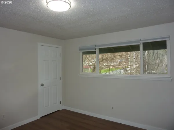 $139,000 | 885 Northeast Sunset Street, Unit 19, Roseburg, OR 97470