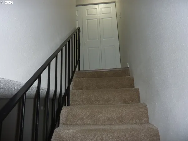 $139,000 | 885 Northeast Sunset Street, Unit 19, Roseburg, OR 97470