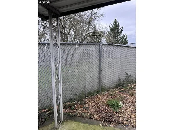 $139,000 | 885 Northeast Sunset Street, Unit 19, Roseburg, OR 97470