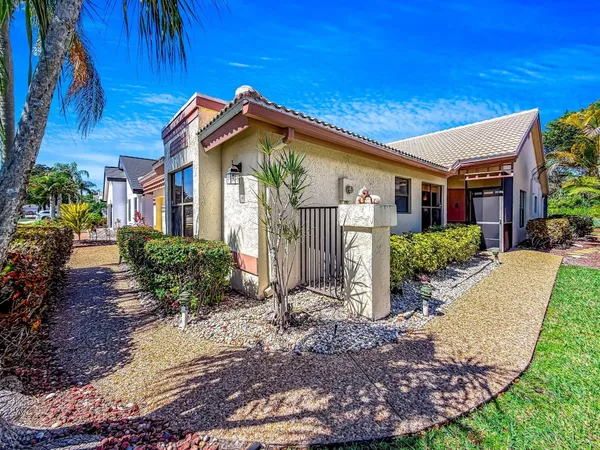 $445,000 | 11105 Highland Circle, Boca Raton, FL 33428