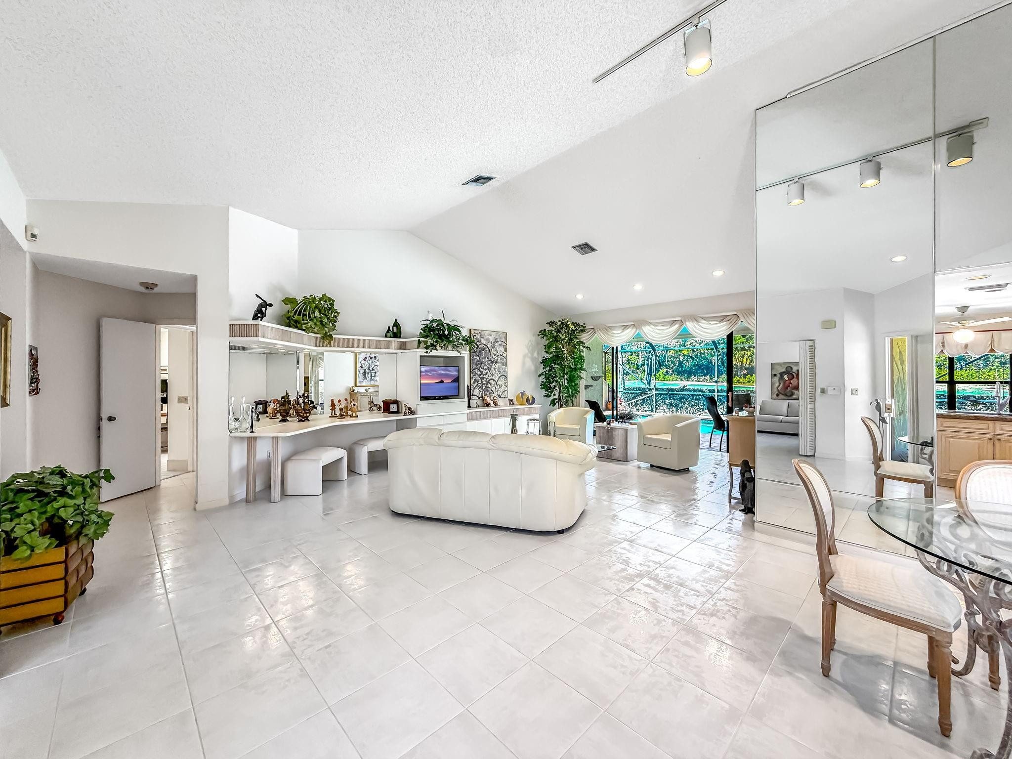 11105 Highland Circle Boca Raton, FL 33428 - Photo 13 of 55 Photo 13