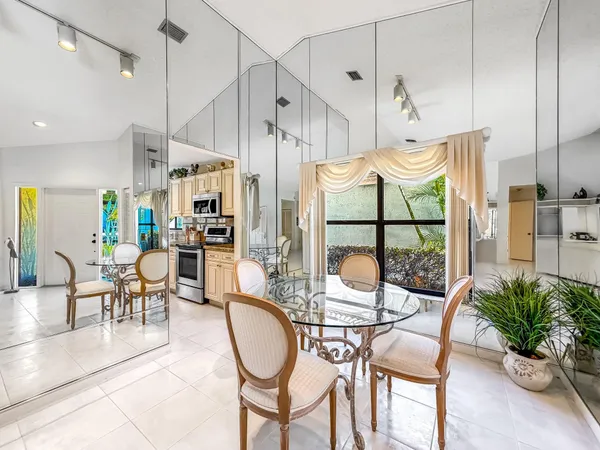 $445,000 | 11105 Highland Circle, Boca Raton, FL 33428
