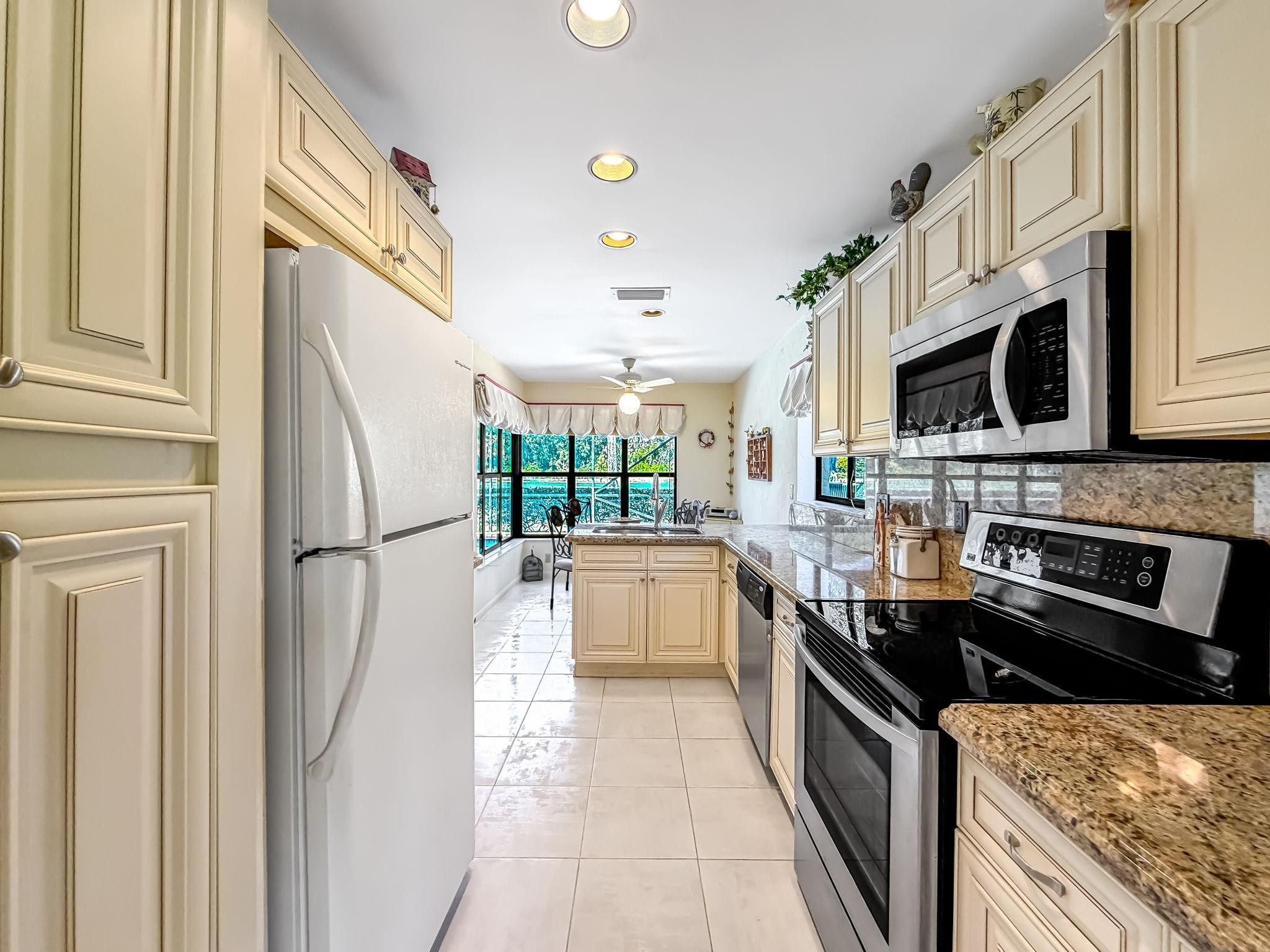 11105 Highland Circle Boca Raton, FL 33428 - Photo 22 of 55 Photo 22