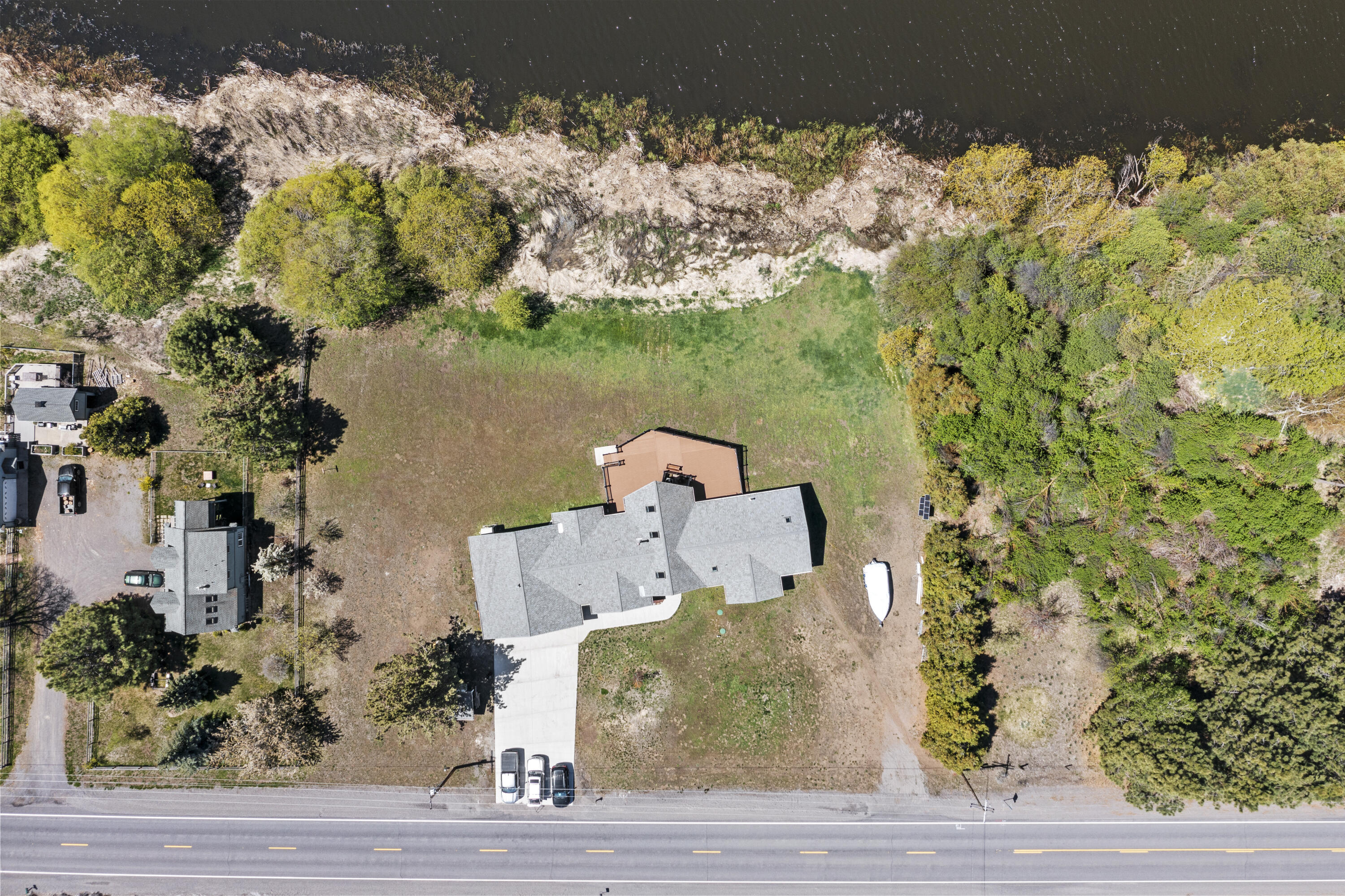 38038 Modoc Point Road Chiloquin, OR 97624 - Photo 38 of 45 35DJI_0229
