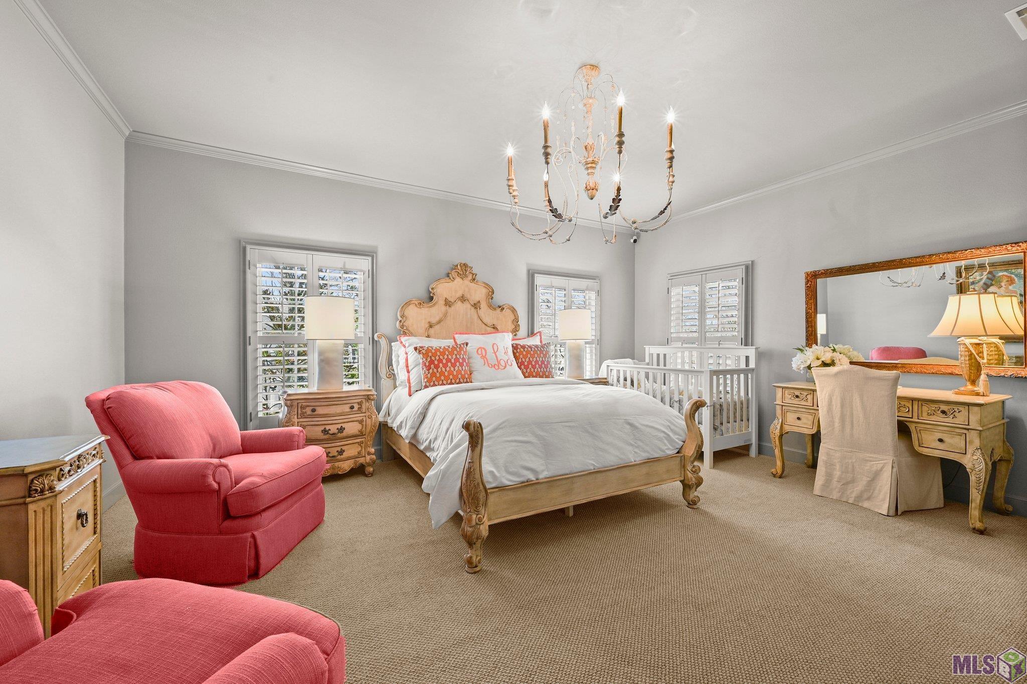 2125 Rue Bienvenue Baton Rouge, LA 70809 - Photo 22 of 37 Upstairs guest bedroom