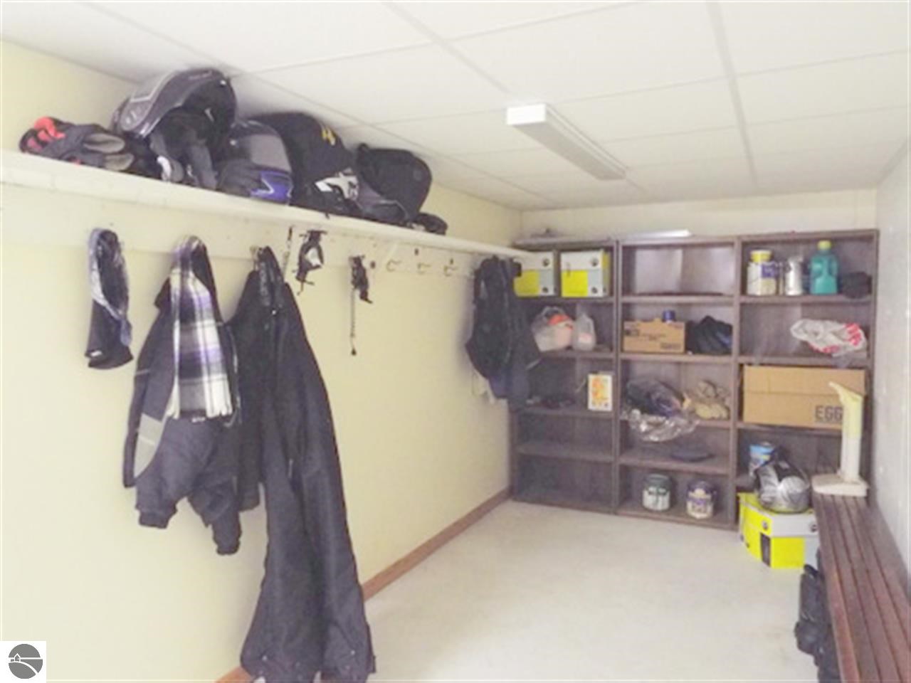 1556 South Weldon Road Beulah, MI 49617 - Photo 14 of 27 1780265-13.JPG