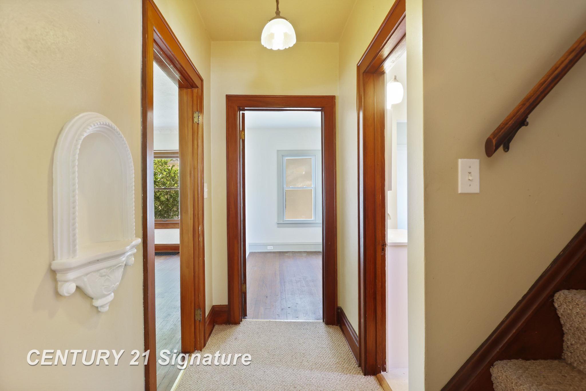 1713 9th Street Bay City, MI 48708 - Photo 15 of 45 50188261-ad6bd4eb-b2e9-452f-9cc5-ef09ec4219e8.JPG