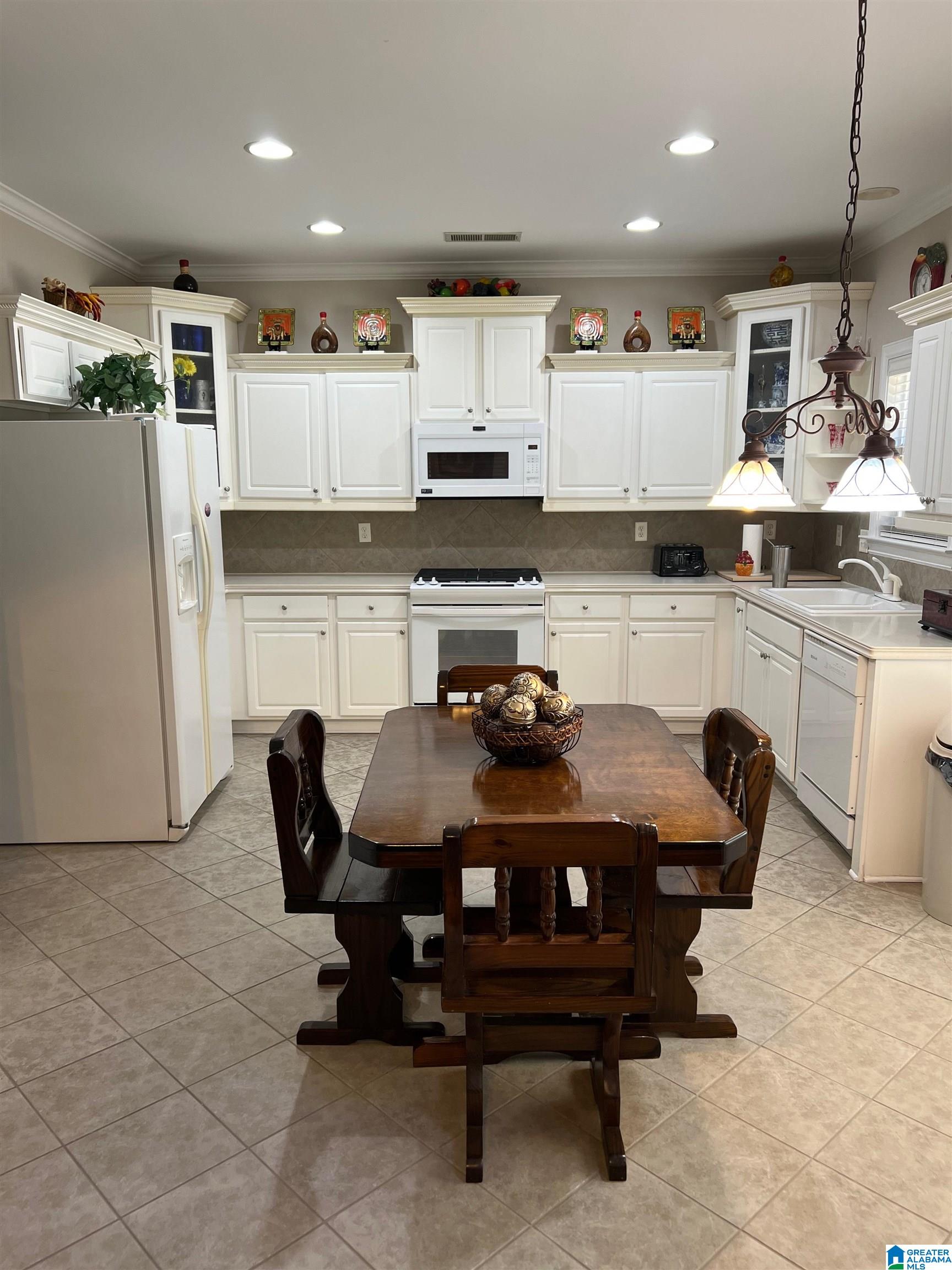 5829 Waterstone Point Birmingham, AL 35244 - Photo 6 of 11