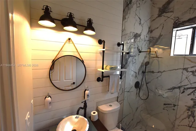 a view of walk in closet