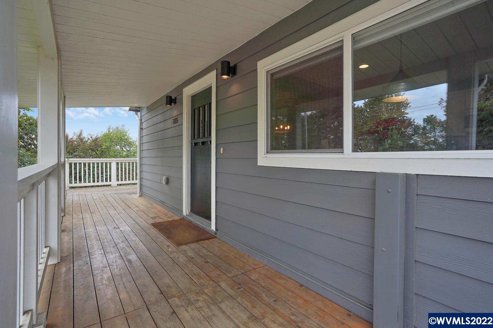 285 Southwest Jasper Street Dallas, OR 97338 - Photo 11 of 37 Gallery Image 11