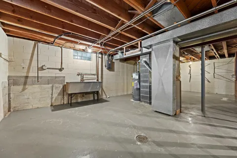 $225,000 | 3311 West Manitoba Street, Milwaukee, WI 53215