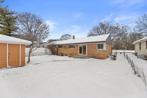 $225,000 | 3311 West Manitoba Street, Milwaukee, WI 53215