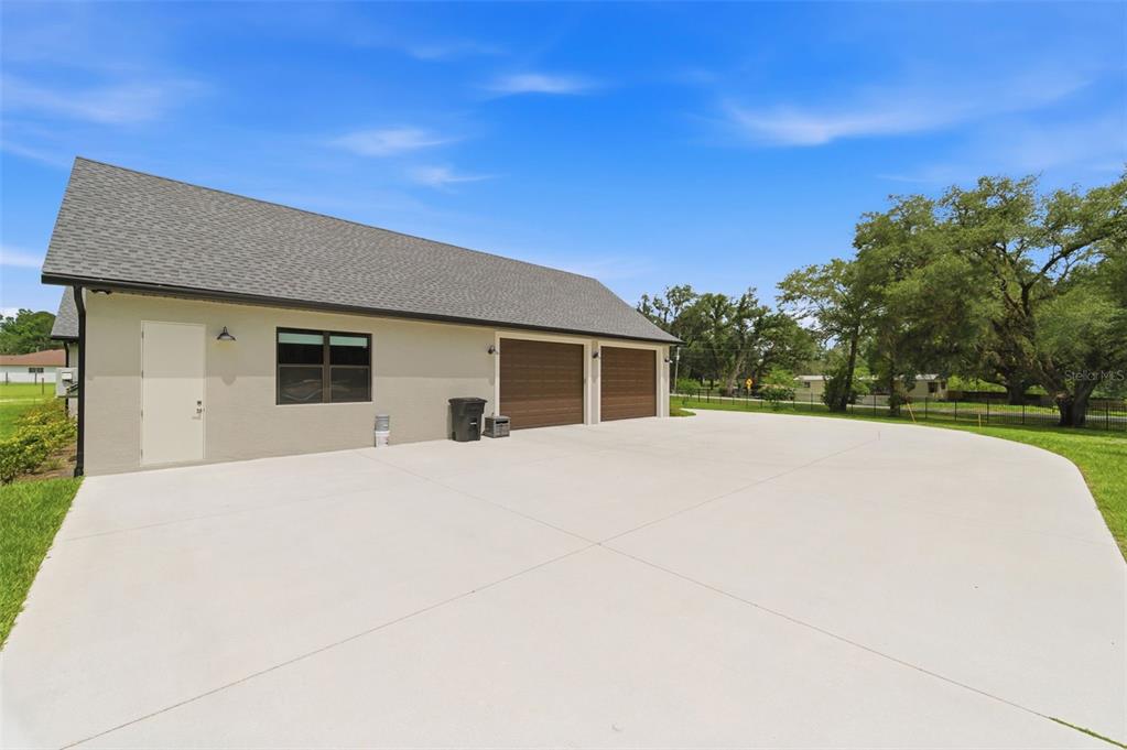 37904 Trilby Road Dade City, FL 33523 - Photo 5 of 85