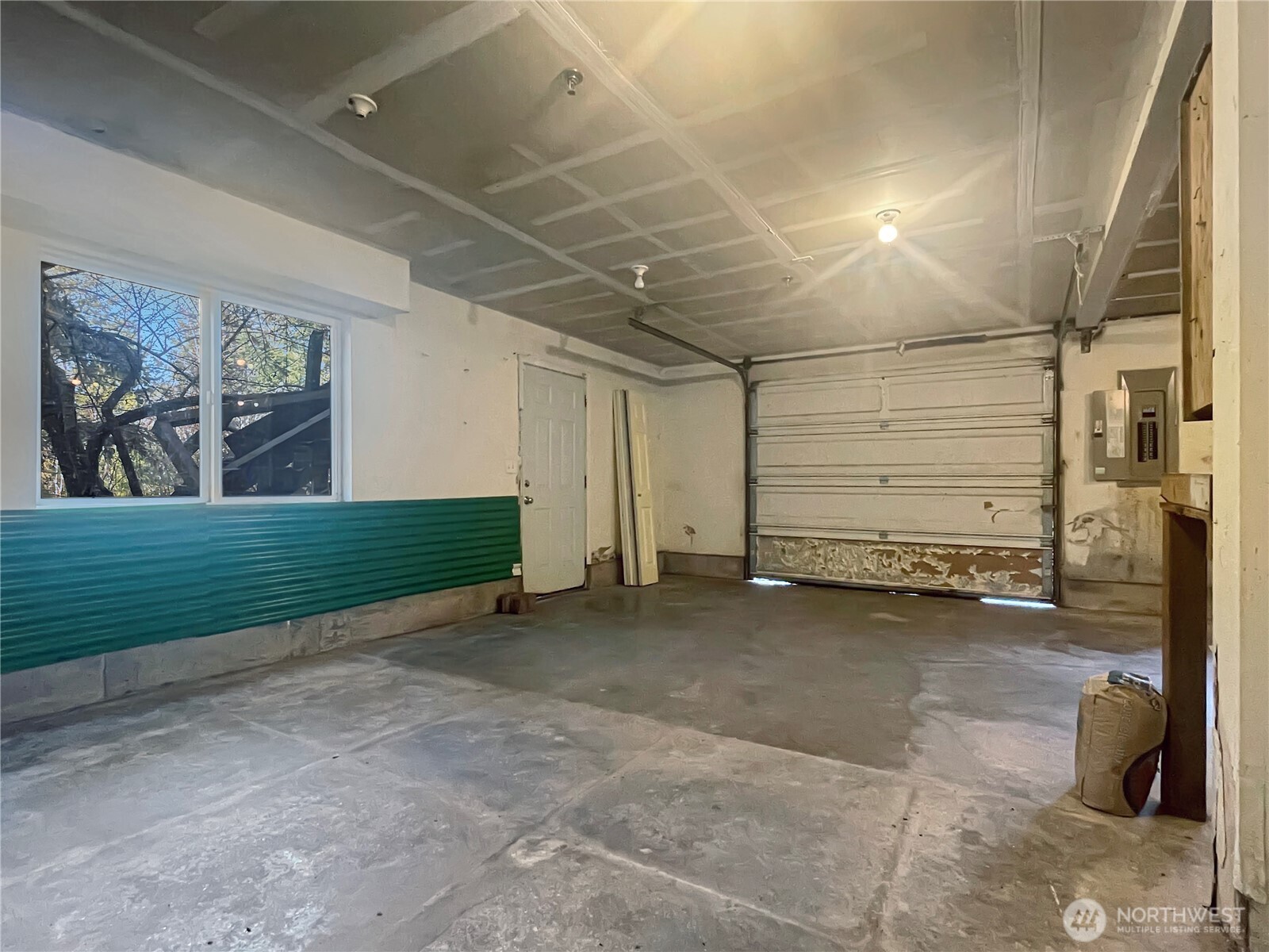 11 North Hamma Ridge Drive Lilliwaup, WA 98555 - Photo 34 of 40 a view of a room with an empty space