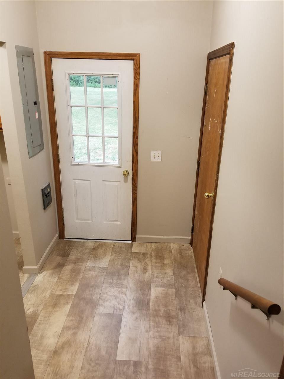 4100 Miller Road Emmett, MI 48022 - Photo 12 of 24 31353755-11.JPG
