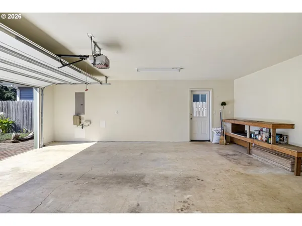 $610,000 | 1155 12th Court Southeast, Bandon, OR 97411