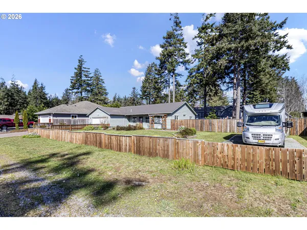 $610,000 | 1155 12th Court Southeast, Bandon, OR 97411