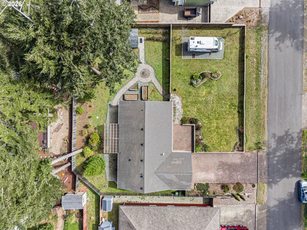 $610,000 | 1155 12th Court Southeast, Bandon, OR 97411