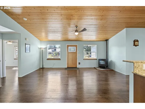 $610,000 | 1155 12th Court Southeast, Bandon, OR 97411