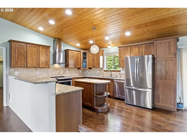 $610,000 | 1155 12th Court Southeast, Bandon, OR 97411