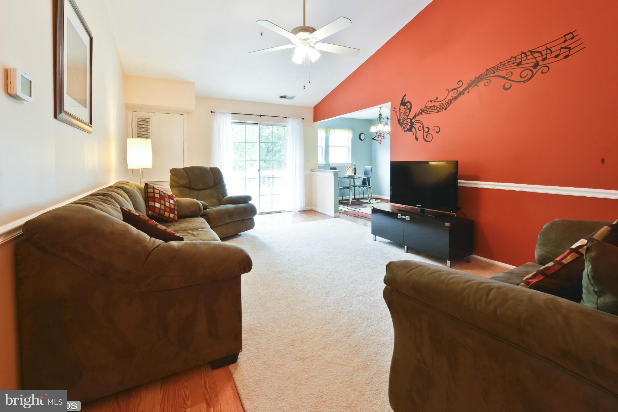 8353 Montgomery Run Road, Unit I Ellicott City, MD 21043 - Photo 18 of 23 Living Room