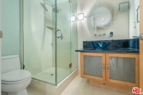 $6,000 | 17366 Sunset Boulevard, Unit 302, Pacific Palisades, CA 90272