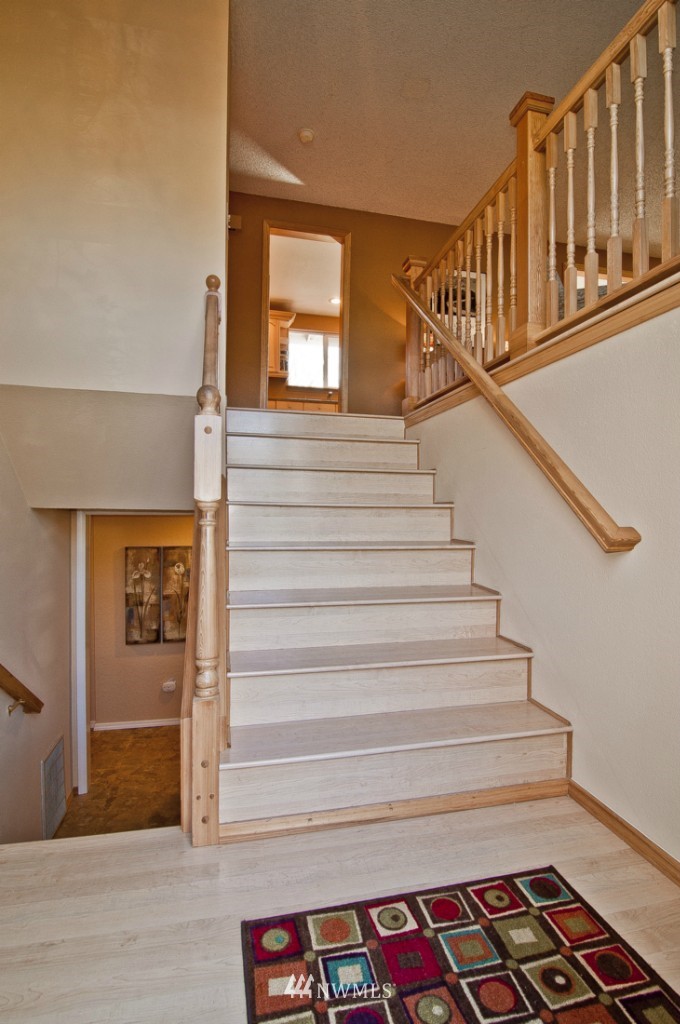 20331 14th Drive Southeast Bothell, WA 98012 - Photo 3 of 25 Gallery Image 3